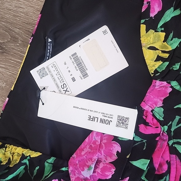 NEW! ZARA Long Sleeve Vibrant Floral Sweetheart Neckline Crop Top XS - Picture 5 of 11